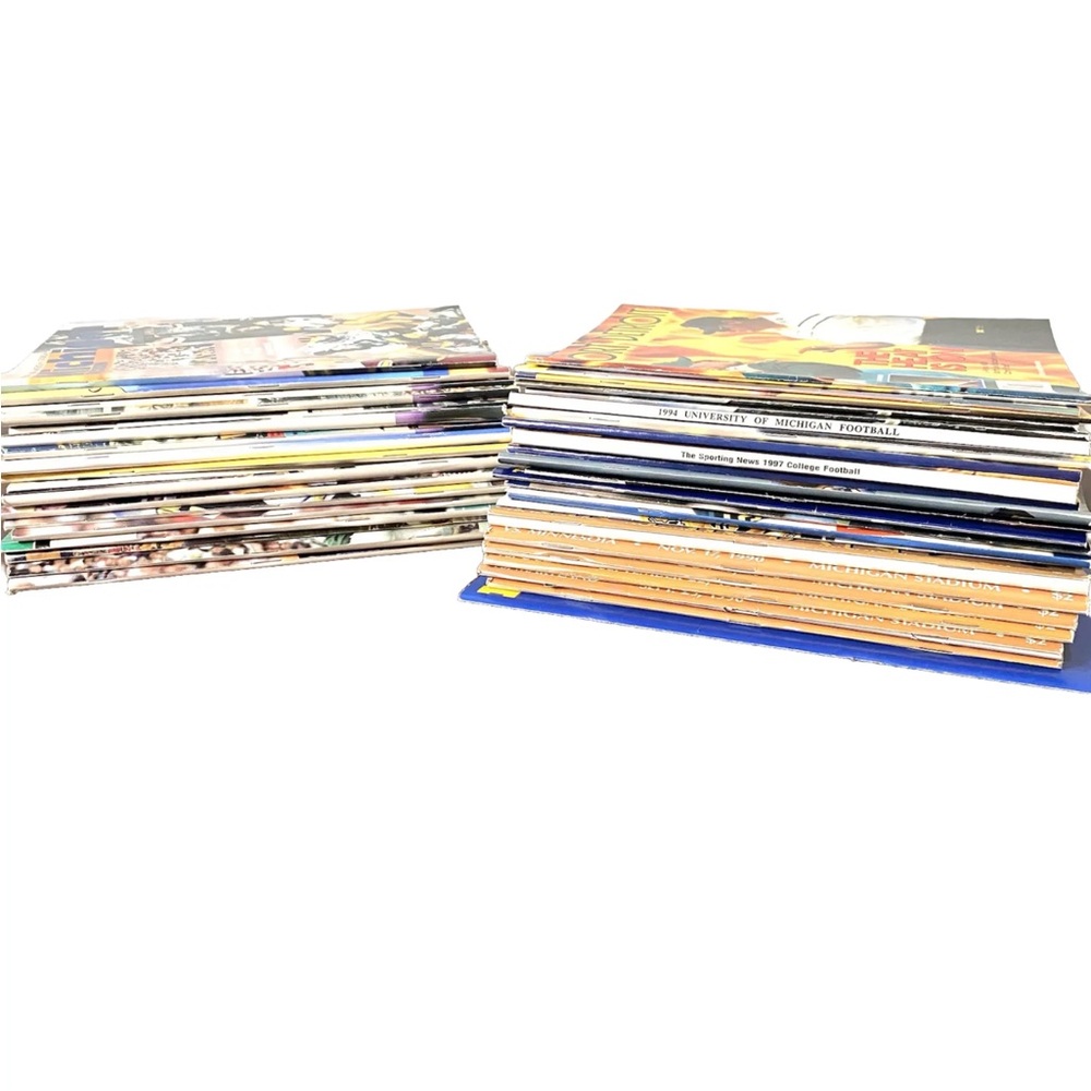 1989-1999 Lot Of 41 Michigan Wolverine Football Sports Magazine Memorabilia RARE